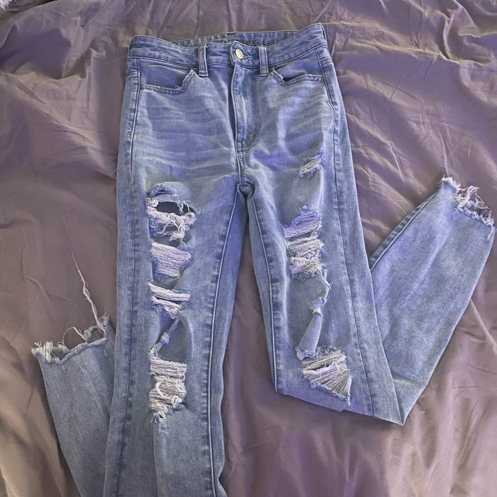 American eagle ripped jeans